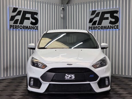 Ford Focus 2.3T EcoBoost RS Hatchback 5dr Petrol Manual AWD Euro 6 (s/s) (350 ps) 39