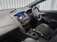 Ford Focus 2.3T EcoBoost RS Hatchback 5dr Petrol Manual AWD Euro 6 (s/s) (350 ps) 8