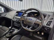Ford Focus 2.3T EcoBoost RS Hatchback 5dr Petrol Manual AWD Euro 6 (s/s) (350 ps) 22
