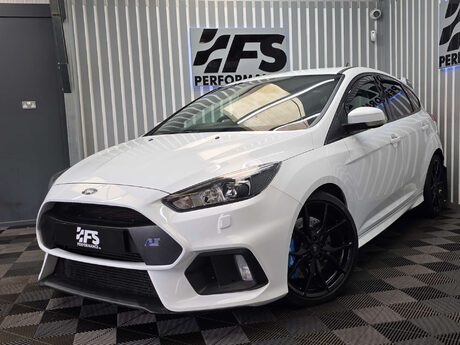 Ford Focus 2.3T EcoBoost RS Hatchback 5dr Petrol Manual AWD Euro 6 (s/s) (350 ps) 27