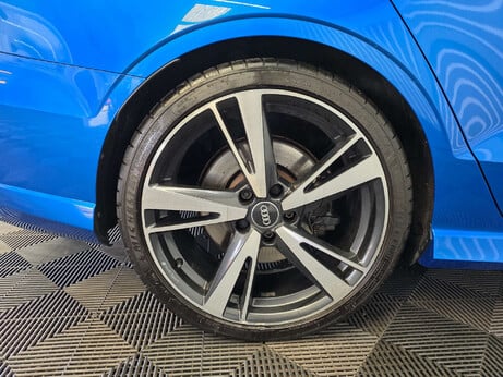 Audi RS3 2.5 TFSI Saloon 4dr Petrol S Tronic quattro Euro 6 (s/s) (400 ps) 22
