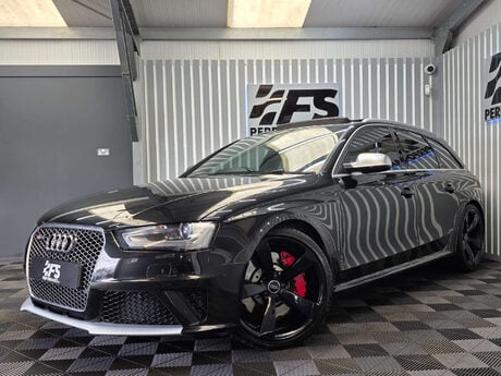 Audi RS4 4.2 FSI V8 Limited Edition Estate 5dr Petrol S Tronic quattro Euro 5 (450 p 3