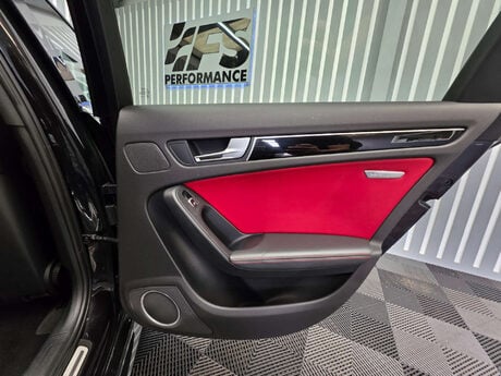 Audi RS4 4.2 FSI V8 Limited Edition Estate 5dr Petrol S Tronic quattro Euro 5 (450 p 30