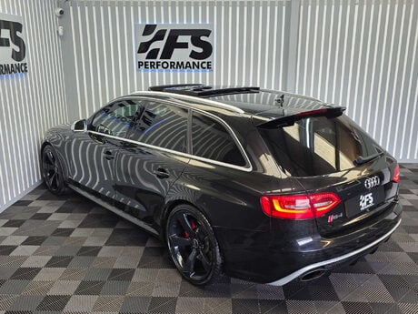 Audi RS4 4.2 FSI V8 Limited Edition Estate 5dr Petrol S Tronic quattro Euro 5 (450 p 36