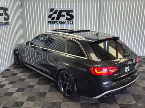 Audi RS4 4.2 FSI V8 Limited Edition Estate 5dr Petrol S Tronic quattro Euro 5 (450 p 32