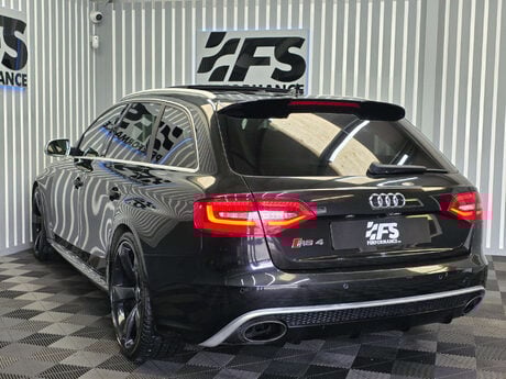 Audi RS4 4.2 FSI V8 Limited Edition Estate 5dr Petrol S Tronic quattro Euro 5 (450 p 53
