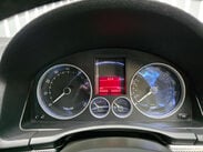 Volkswagen Golf 3.2 Golf R32 4WD 3dr 11