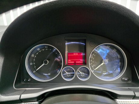 Volkswagen Golf 3.2 Golf R32 4WD 3dr 7