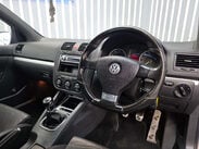 Volkswagen Golf 3.2 Golf R32 4WD 3dr 20