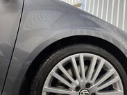 Volkswagen Golf 3.2 Golf R32 4WD 3dr 22