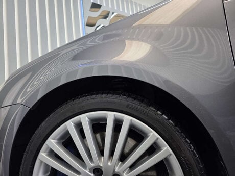 Volkswagen Golf 3.2 Golf R32 4WD 3dr 23
