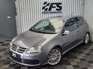 Volkswagen Golf 3.2 Golf R32 4WD 3dr 32
