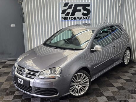Volkswagen Golf 3.2 Golf R32 4WD 3dr 32