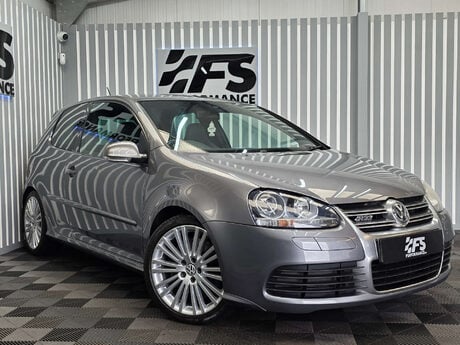 Volkswagen Golf 3.2 Golf R32 4WD 3dr 39