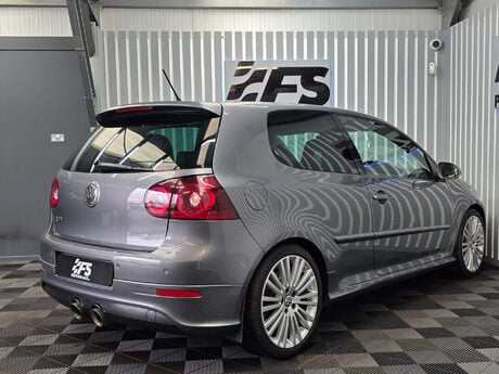 Volkswagen Golf 3.2 Golf R32 4WD 3dr 44