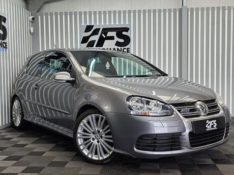 Volkswagen Golf 3.2 Golf R32 4WD 3dr 39