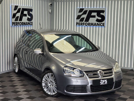 Volkswagen Golf 3.2 Golf R32 4WD 3dr 42
