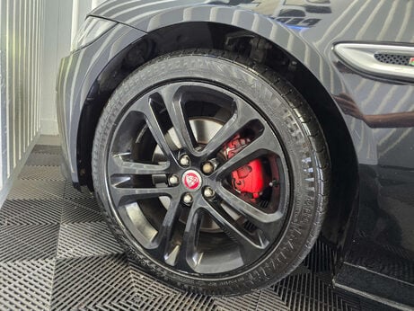 Jaguar XE 2.0d R-Sport Saloon 4dr Diesel Auto Euro 6 (s/s) (180 ps) 22