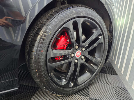 Jaguar XE 2.0d R-Sport Saloon 4dr Diesel Auto Euro 6 (s/s) (180 ps) 23