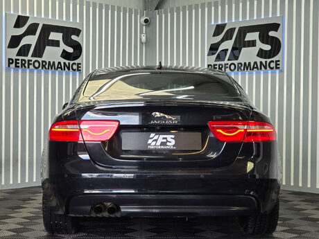 Jaguar XE 2.0d R-Sport Saloon 4dr Diesel Auto Euro 6 (s/s) (180 ps) 35