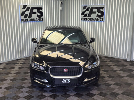 Jaguar XE 2.0d R-Sport Saloon 4dr Diesel Auto Euro 6 (s/s) (180 ps) 38