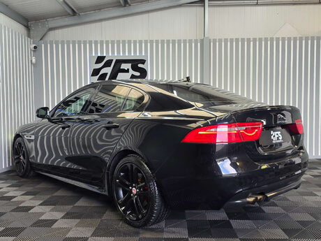 Jaguar XE 2.0d R-Sport Saloon 4dr Diesel Auto Euro 6 (s/s) (180 ps) 4