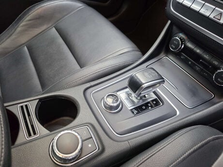 Mercedes-Benz A Class 2.0 A45 AMG (Premium) Hatchback 5dr Petrol SpdS DCT 4MATIC Euro 6 (s/s) (38 39
