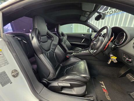 Audi TT 2.5 TFSI Plus Coupe 3dr Petrol S Tronic quattro Euro 5 (360 ps) 3