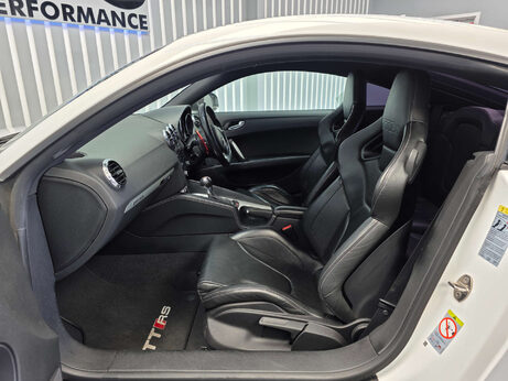 Audi TT 2.5 TFSI Plus Coupe 3dr Petrol S Tronic quattro Euro 5 (360 ps) 17