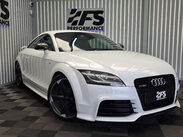 Audi TT 2.5 TFSI Plus Coupe 3dr Petrol S Tronic quattro Euro 5 (360 ps) 28
