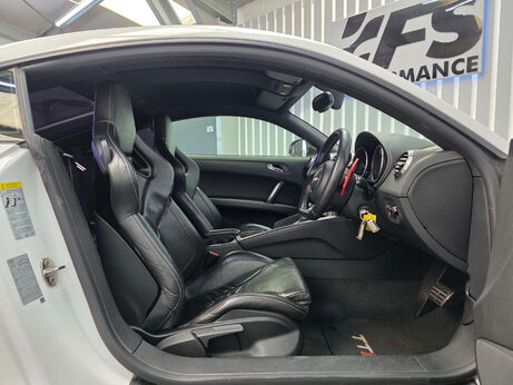 Audi TT 2.5 TFSI Plus Coupe 3dr Petrol S Tronic quattro Euro 5 (360 ps) 30