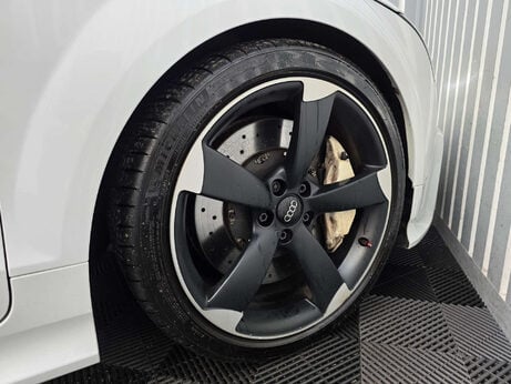 Audi TT 2.5 TFSI Plus Coupe 3dr Petrol S Tronic quattro Euro 5 (360 ps) 19