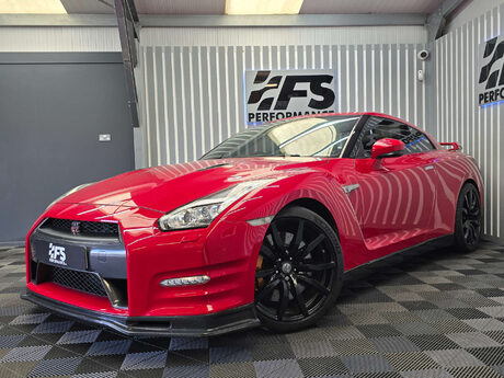 Nissan GT-R 3.8 V6 Premium Black Coupe 2dr Petrol Auto 4WD Euro 5 (550 ps) 3