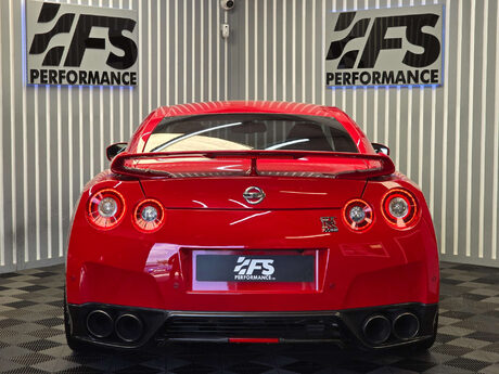 Nissan GT-R 3.8 V6 Premium Black Coupe 2dr Petrol Auto 4WD Euro 5 (550 ps) 5
