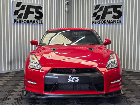 Nissan GT-R 3.8 V6 Premium Black Coupe 2dr Petrol Auto 4WD Euro 5 (550 ps) 32