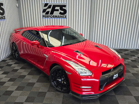 Nissan GT-R 3.8 V6 Premium Black Coupe 2dr Petrol Auto 4WD Euro 5 (550 ps) 40