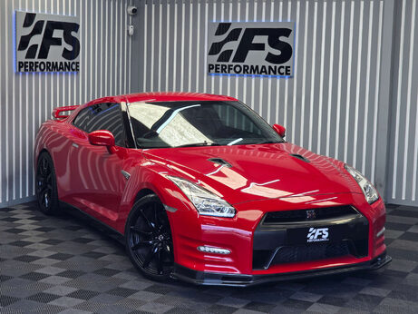 Nissan GT-R 3.8 V6 Premium Black Coupe 2dr Petrol Auto 4WD Euro 5 (550 ps) 43