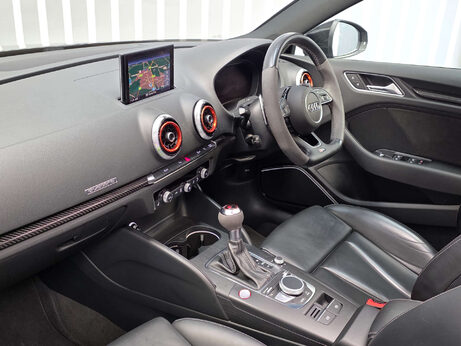 Audi RS3 2.5 TFSI Audi Sport Edition Sportback 5dr Petrol S Tronic quattro Euro 6 (s 4