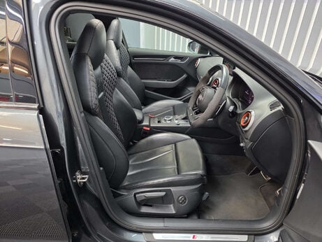 Audi RS3 2.5 TFSI Audi Sport Edition Sportback 5dr Petrol S Tronic quattro Euro 6 (s 21