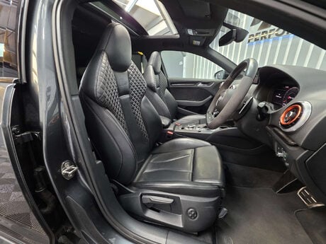 Audi RS3 2.5 TFSI Audi Sport Edition Sportback 5dr Petrol S Tronic quattro Euro 6 (s 7