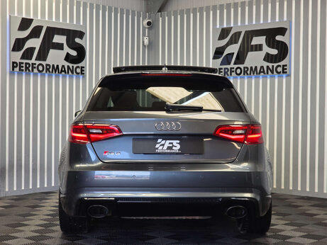Audi RS3 2.5 TFSI Sportback 5dr Petrol S Tronic quattro Euro 6 (s/s) (Nav) (367 ps) 1