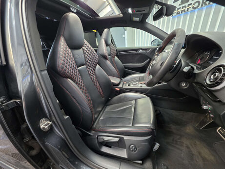 Audi RS3 2.5 TFSI Sportback 5dr Petrol S Tronic quattro Euro 6 (s/s) (Nav) (367 ps) 3