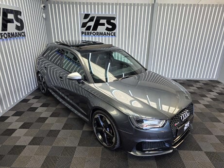 Audi RS3 2.5 TFSI Sportback 5dr Petrol S Tronic quattro Euro 6 (s/s) (Nav) (367 ps) 8