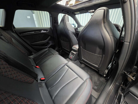 Audi RS3 2.5 TFSI Sportback 5dr Petrol S Tronic quattro Euro 6 (s/s) (Nav) (367 ps) 18