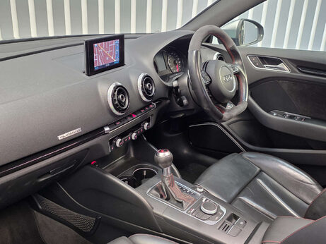 Audi RS3 2.5 TFSI Sportback 5dr Petrol S Tronic quattro Euro 6 (s/s) (Nav) (367 ps) 16