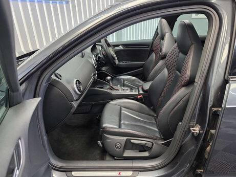 Audi RS3 2.5 TFSI Sportback 5dr Petrol S Tronic quattro Euro 6 (s/s) (Nav) (367 ps) 17