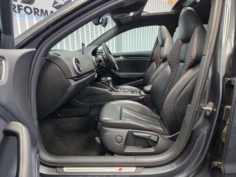 Audi RS3 2.5 TFSI Sportback 5dr Petrol S Tronic quattro Euro 6 (s/s) (Nav) (367 ps) 28
