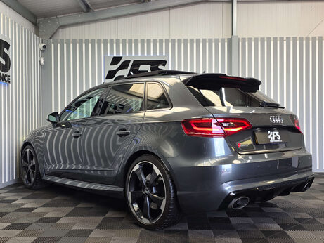 Audi RS3 2.5 TFSI Sportback 5dr Petrol S Tronic quattro Euro 6 (s/s) (Nav) (367 ps) 44