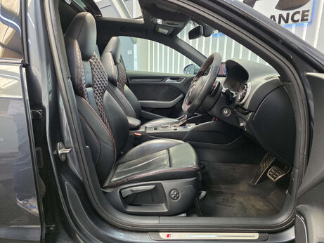 Audi RS3 2.5 TFSI Sportback 5dr Petrol S Tronic quattro Euro 6 (s/s) (Nav) (367 ps) 26
