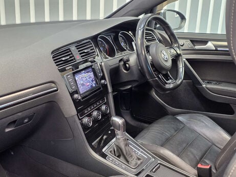 Volkswagen Golf 2.0 TSI BlueMotion Tech R Hatchback 5dr Petrol DSG 4Motion Euro 6 (s/s) (30 17